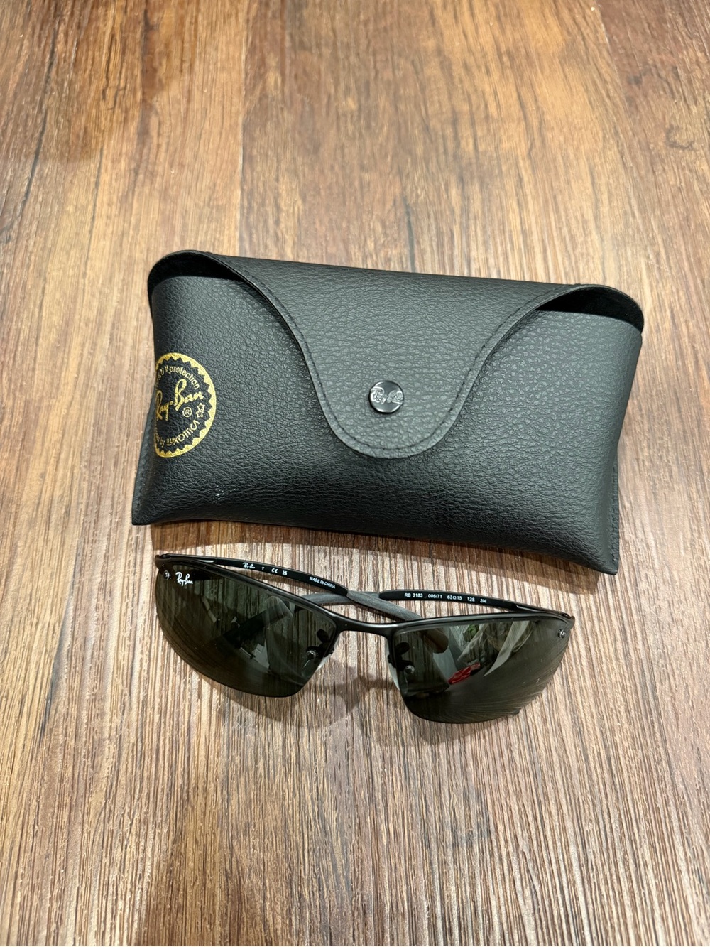 Ray-Ban Black Sunglasses with Black Case